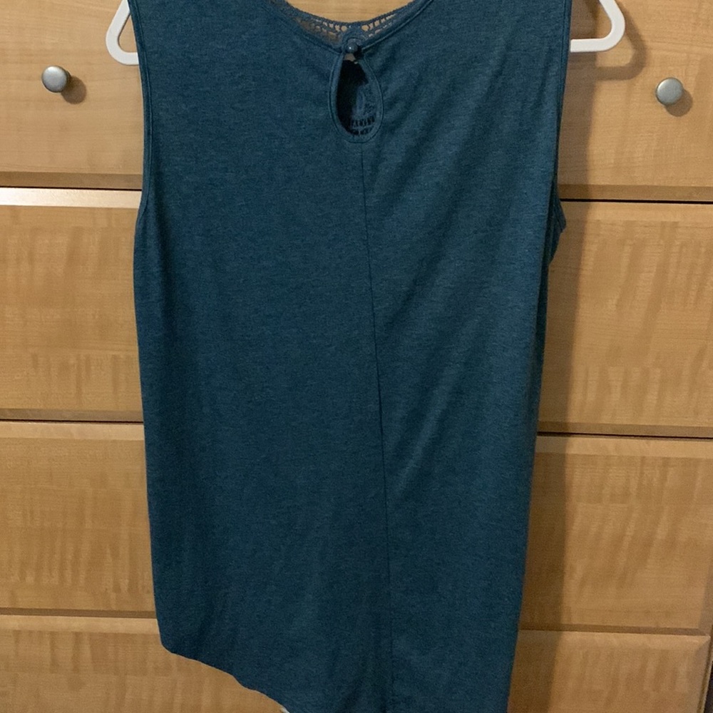 Tank top - Picture 2 of 2